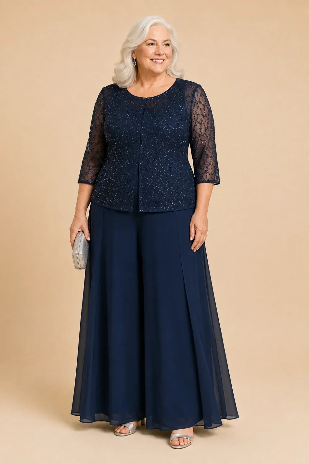 Completo Con Pantaloni Culotte In Pizzo Perlinato E Sovrapposizione In Chiffon