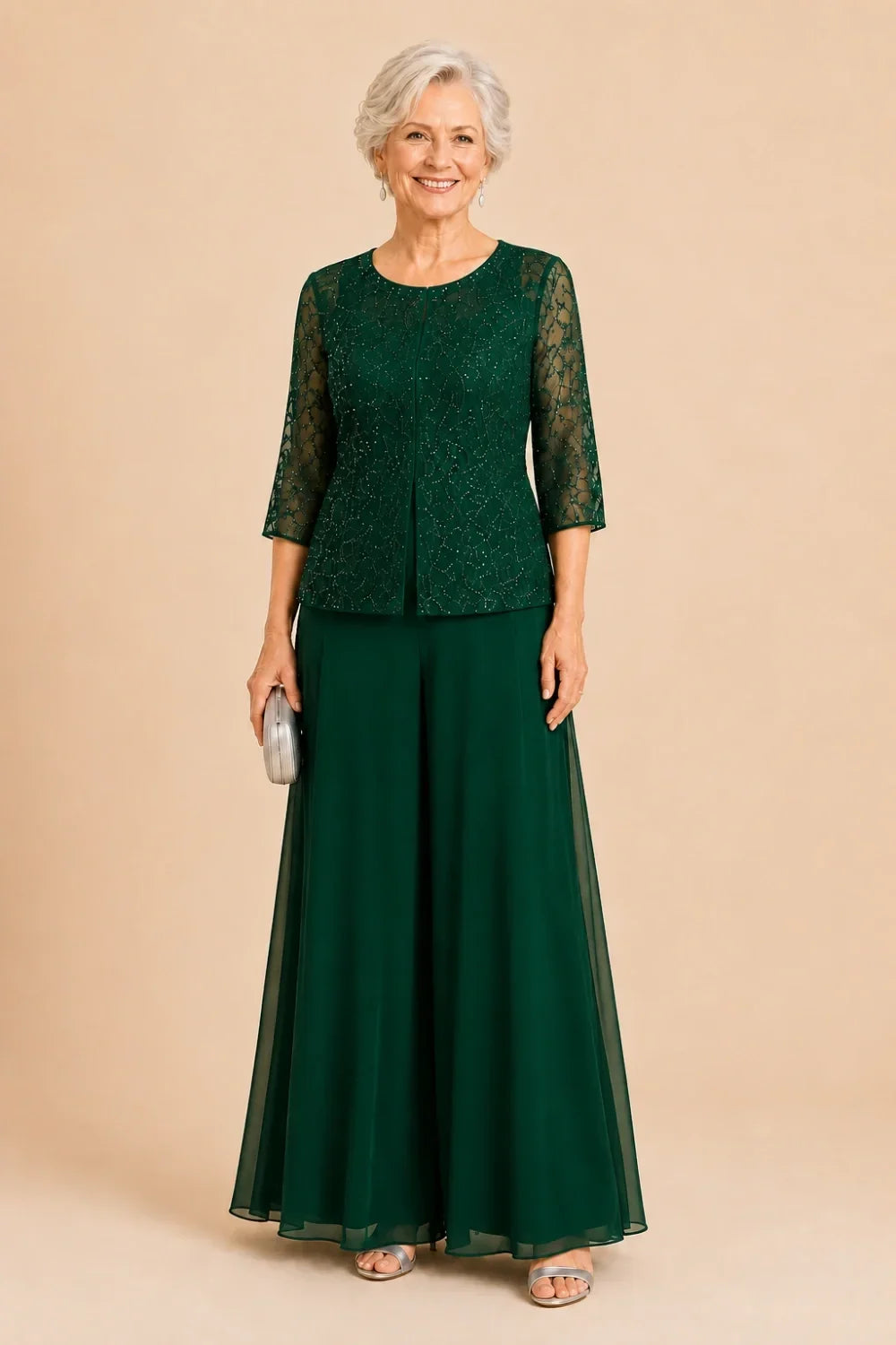 Completo Con Pantaloni Culotte In Pizzo Perlinato E Sovrapposizione In Chiffon
