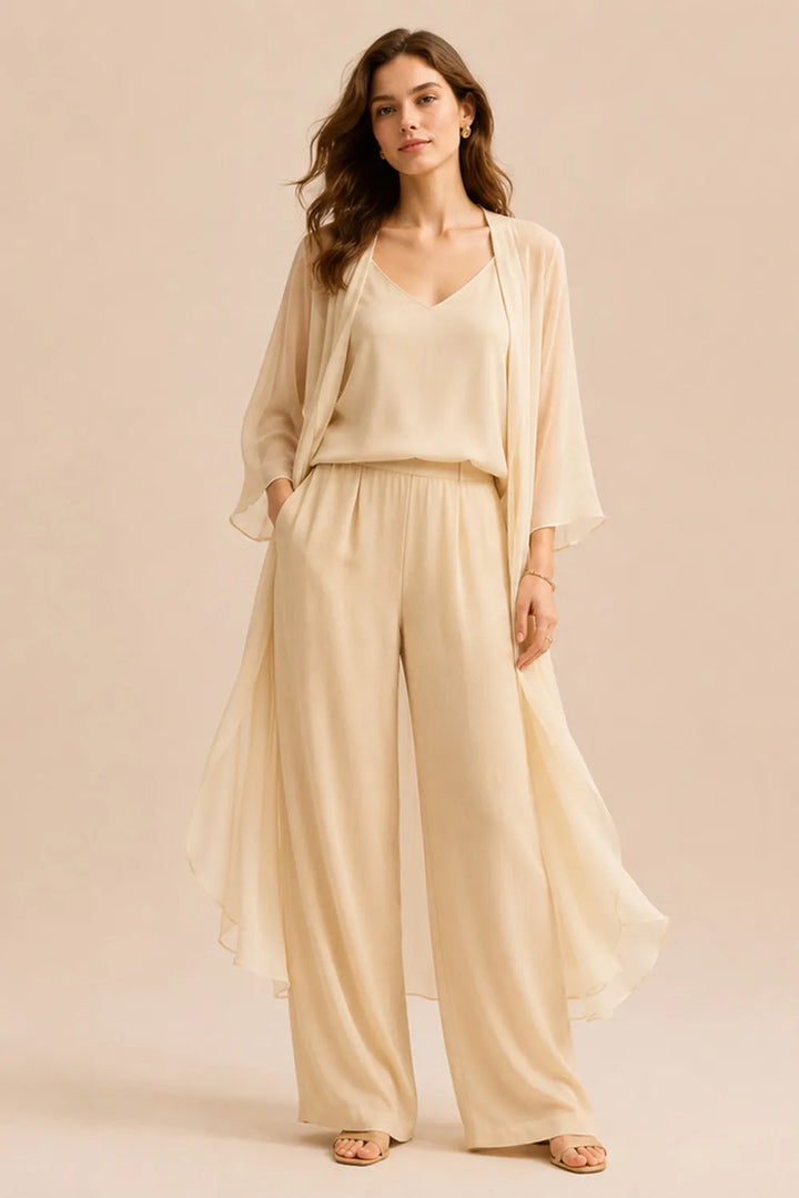 Raffinato Completo Con Canotta, Giacca In Chiffon E Pantaloni