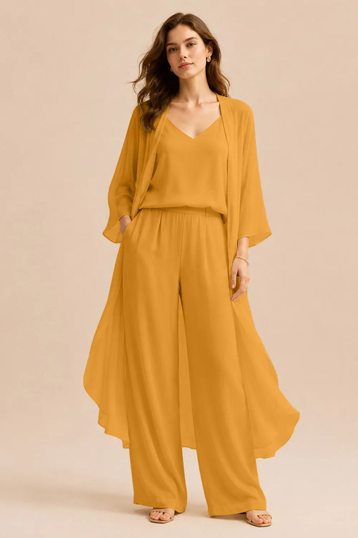 Raffinato Completo Con Canotta, Giacca In Chiffon E Pantaloni