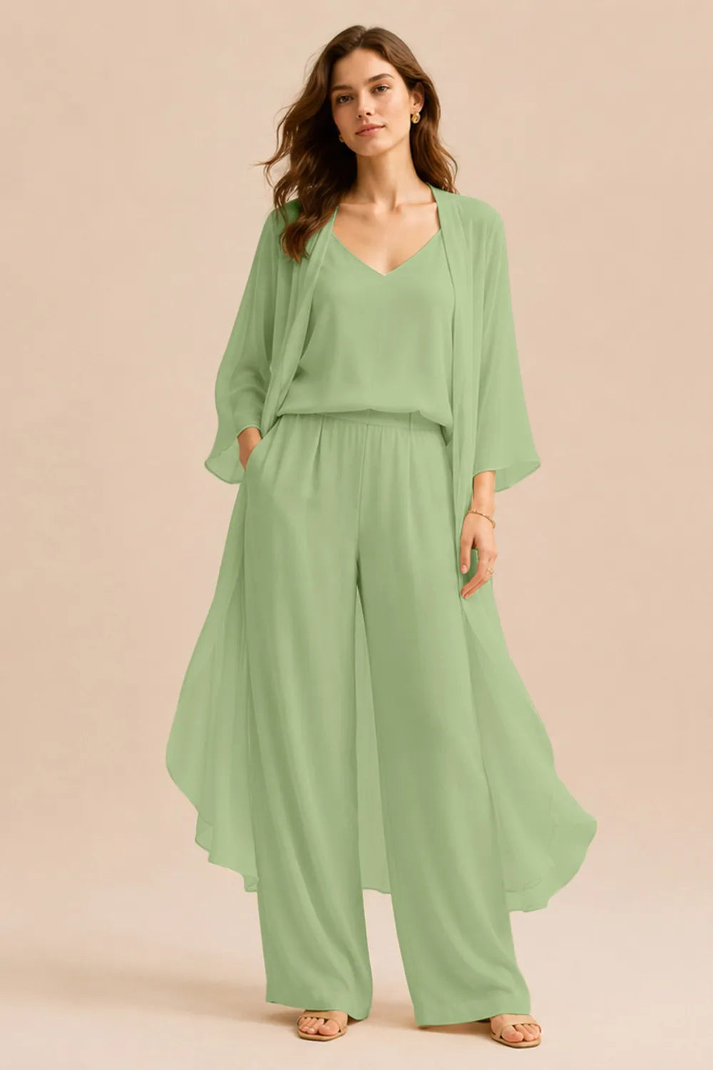 Raffinato Completo Con Canotta, Giacca In Chiffon E Pantaloni