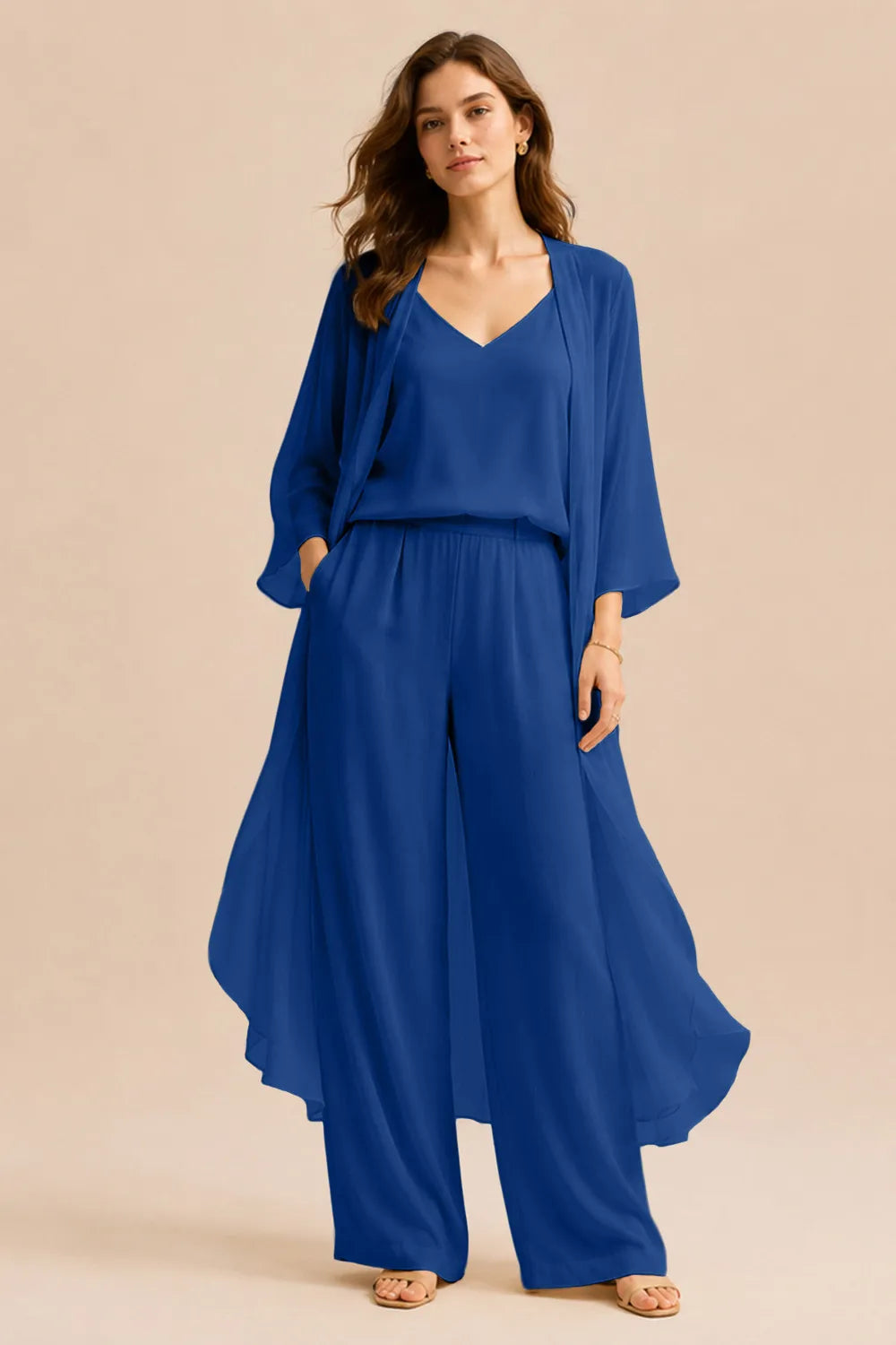 Raffinato Completo Con Canotta, Giacca In Chiffon E Pantaloni