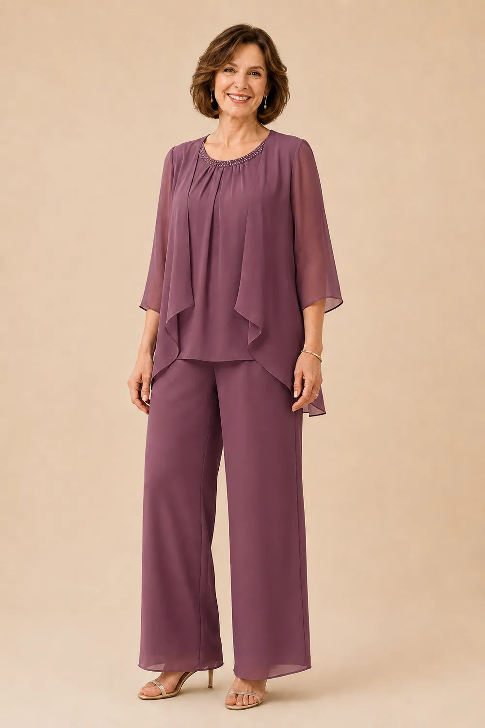 Completo Con Pantaloni E Sovrapposizione In Chiffon Per La Madre Della Sposa