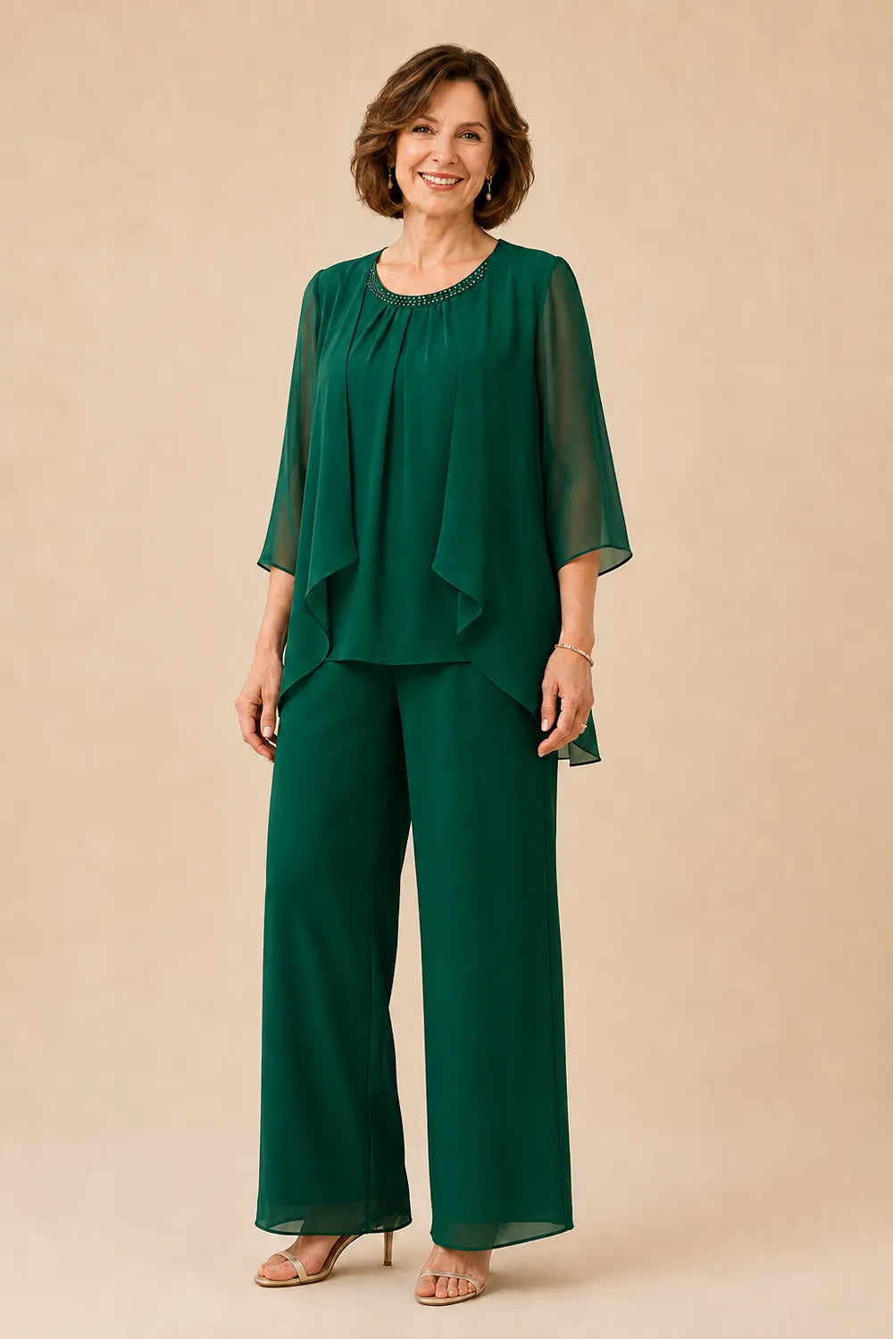 Completo Con Pantaloni E Sovrapposizione In Chiffon Per La Madre Della Sposa
