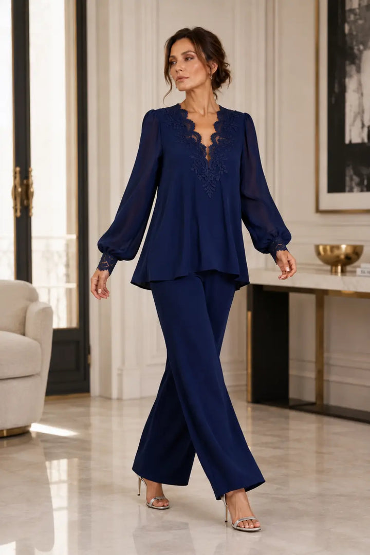 Completo In Chiffon A Strati Con Scollo A V E Pantaloni A Gamba Larga