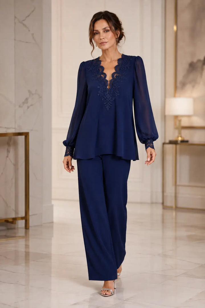 Completo In Chiffon A Strati Con Scollo A V E Pantaloni A Gamba Larga